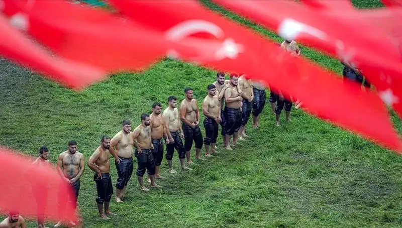 664. Kırkpınar Yağlı Güreşleri Başlıyor: 826 Sporcu Arenada