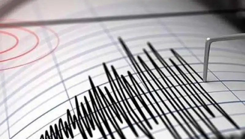 Sındırgı'da Şok Eden Deprem: 4,3 Büyüklüğünde Sarsıntı Hissetti!