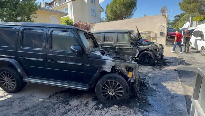İş İnsanlarının 30 Milyon Liralık Ciplerini Yakmaları Şok Etkisi Yarattı