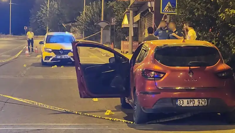 Otomobil Çatışması: Sokaklarda Dehşet Sahnesi, 2 Ölü 5 Yaralı