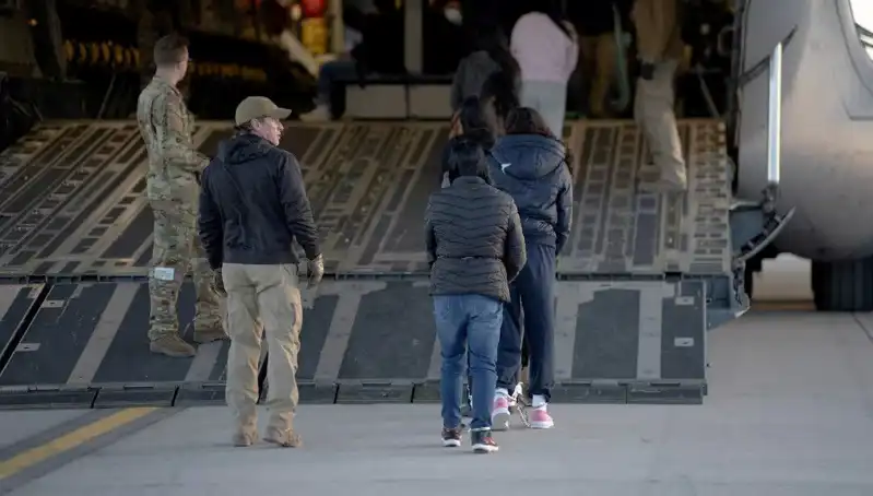 Kosova, ABD'den Sınır Dışı Edilecek Göçmenleri Kabul Etmeye Hazırlanıyor