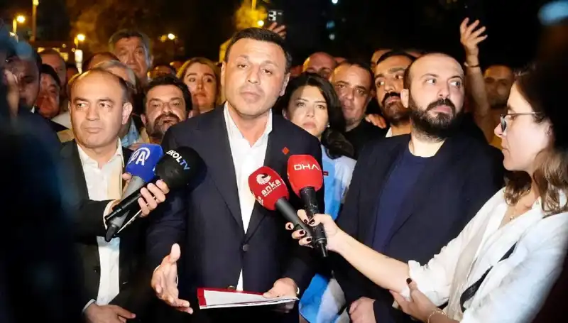 CHP İstanbul İl Başkanı Özgür Çelik'ten Beklenmedik İfade: Siyasette Yeni Dönem mi?