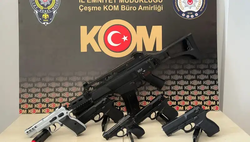 Çeşme'de Suç Örgütüne Yönelik Düzenlenen Operasyonla 3 Kişi Tutuklandı