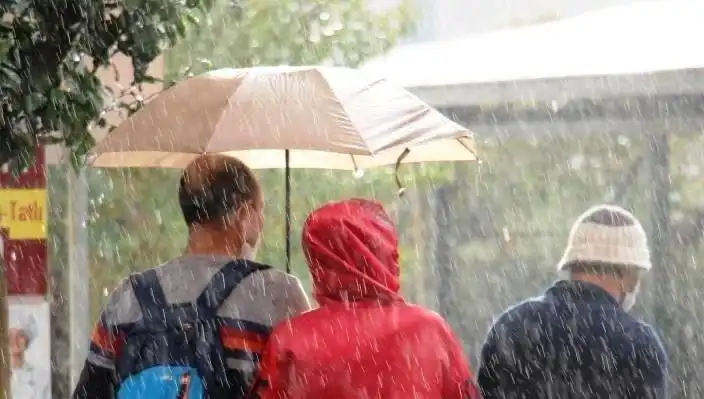 Aydın'da Beklenen Sağanak Yağışlar için Meteoroloji Uyarısı Yapıldı