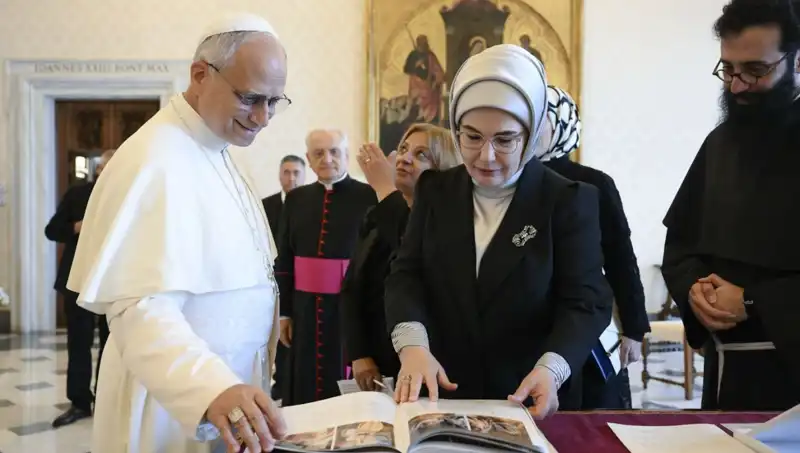 Emine Erdoğan ve Papa Leo: Gazze Krizi Üzerine Tarihi Buluşma