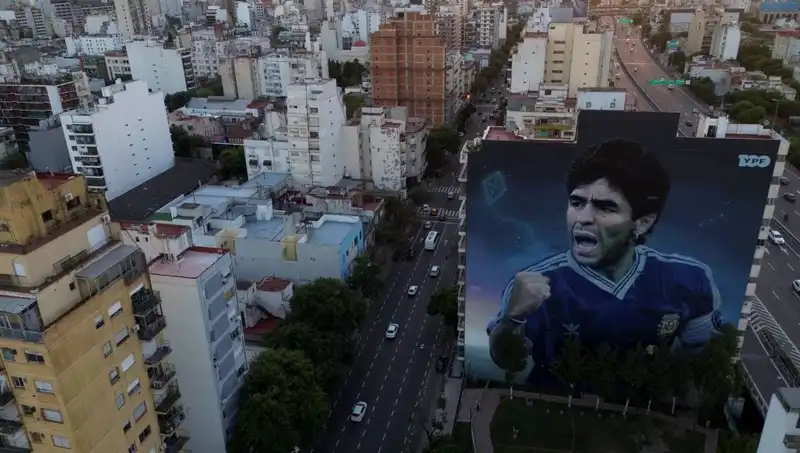 Maradona'nın Ölümü: Sağlık Çalışanları Cinayetle Yargılanacak!