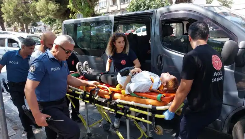 Samsun'da Feci Kaza: Minibüs Kamyona Çarptı, Çeşitli Yaralılar Var