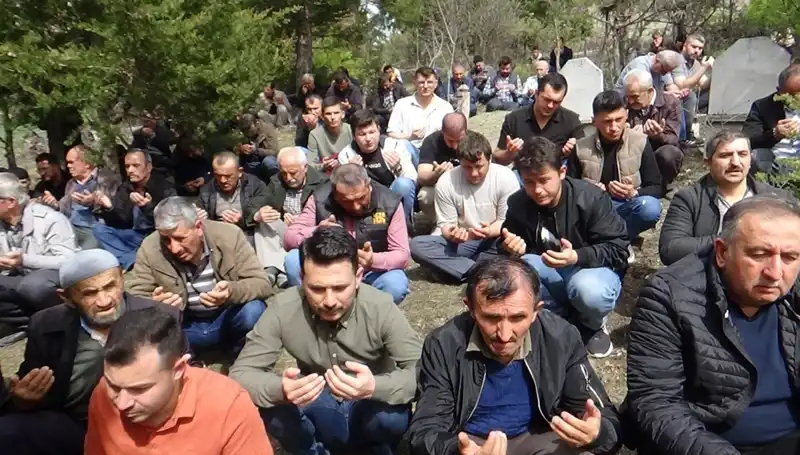 Bir Köyün Kalbinde Büyüyen Bir Sevda: Veda Zamanı Geldi