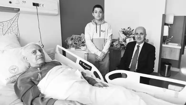 Burhan Abiş, AK Parti Kurucularından, Hayatını Kaybetti: İşte Detaylar