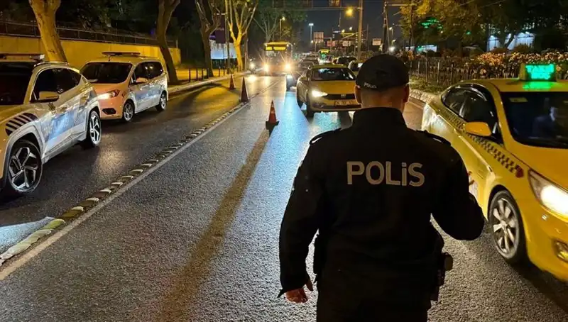 İstanbul'da Huzur Operasyonu: 5 Bin 500 Kişi Gözaltına Alındı