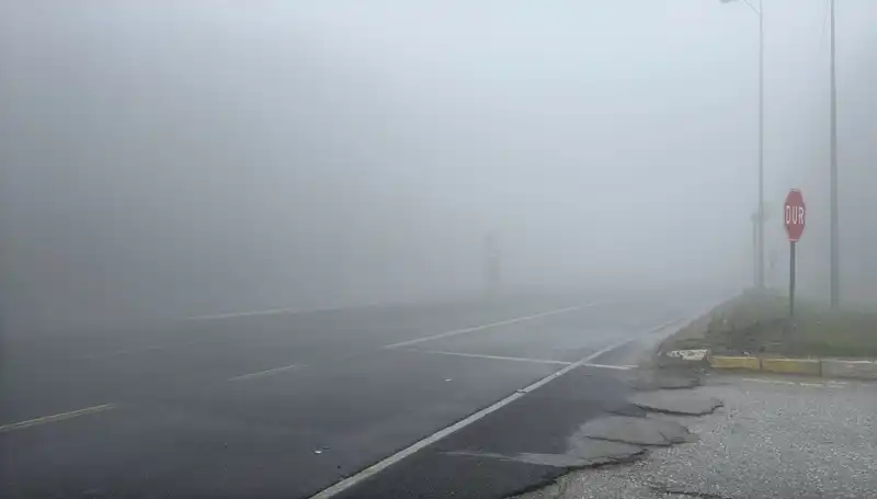 Bolu Dağı’ndaki Sis, Trafiği Felç Etti: Görüş Mesafesi Düşüyor