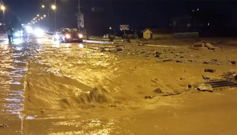Konya ve Ankara'da Sel Felaketi: Yaşamı Olumsuz Etkileyen Gelişmeler