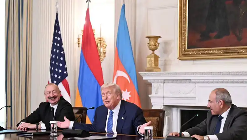Aliyev'den Ermenistan'a Tarihi Anayasa Çağrısı: Hemen Hareket Edin!