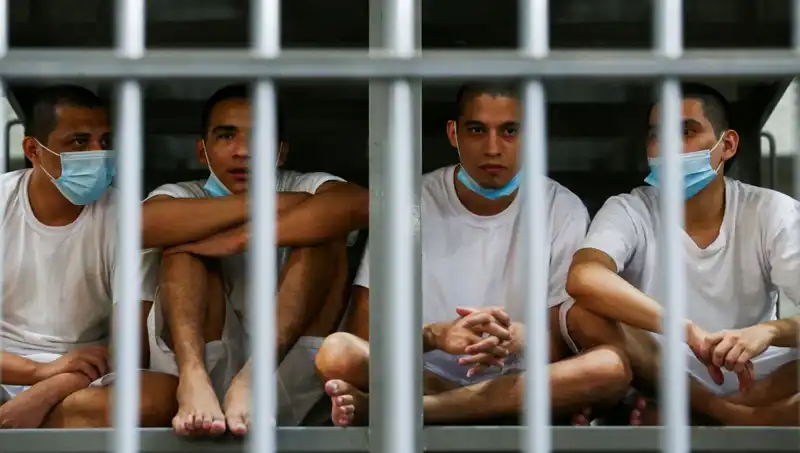 El Salvador’dan Venezuela’ya Siyasi Tutuklu Teklifine Dikkat Çeken Tepkiler