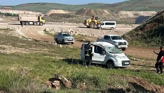 Mardin’de Korkunç Kaza: Dört Kişi Yaralandı, Olay Yeri Kan Göleti Oldu!