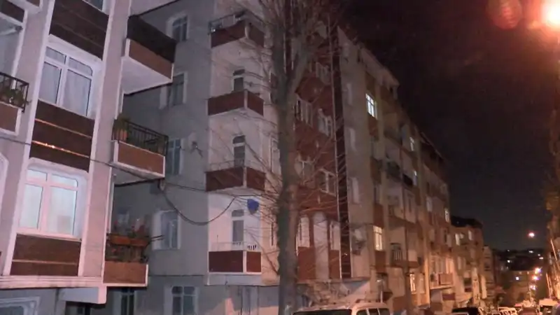 Altı Katlı Apartmanda Gece Panik: Kolonlardan Ses Gelmeye Başladı