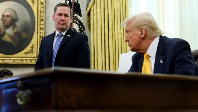 ABD’de Trump’ın Danışmanı Savaş Planı Sızıntısını Üstlendi, Ülke Sarsıldı!