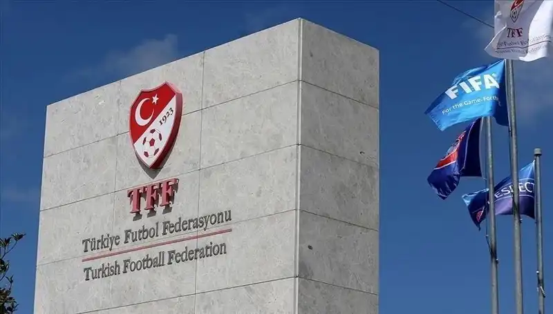 Türk Futbolunda Sarsıcı Değişim: Profesyonel Lig Takım Sayısı Düşüyor