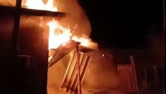 Karabük'te İki Ev Yandı: Yangının Sebepleri ve Sonrası