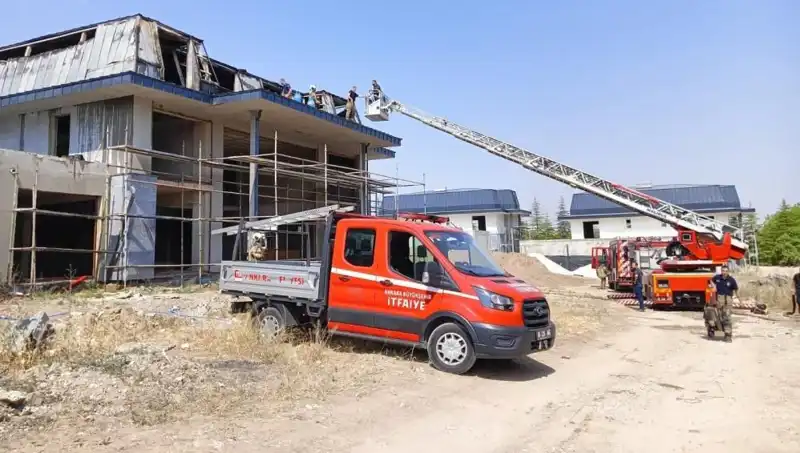 Ankara Gölbaşı'nda Villalar Aynı Anda Alevler İçinde Kaldı