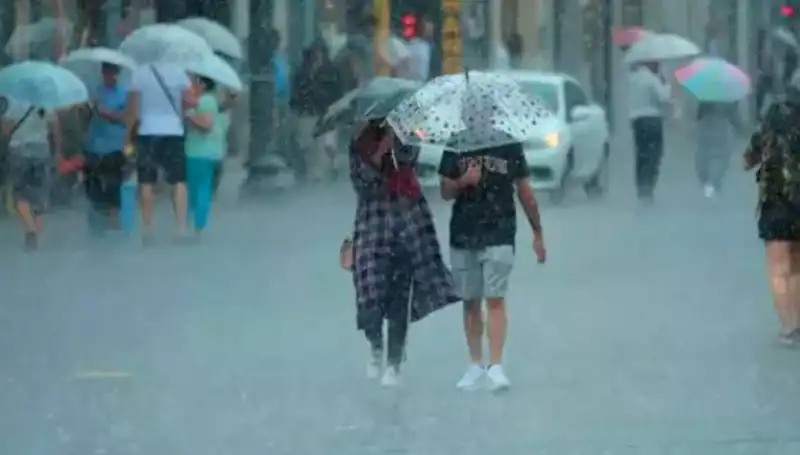 İstanbul'da Sağanak Yağış ve Yangın Bölgesinde Kuvvetli Rüzgar Bekleniyor!