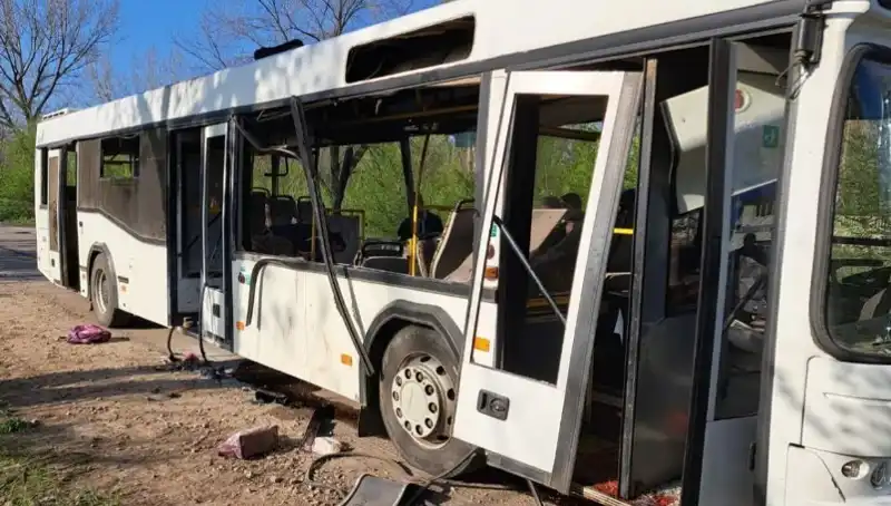Rusya'nın İşçi Taşıyan Otobüs Saldırısı: 9 Can Haybete ve Çok Sayıda Yaralı